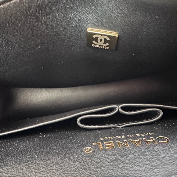 21B Chanel Medium Black Lambskin Classic Flap with Rose Gold Hardware - Picture 15 of 16